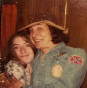 Meet your Posher, Carolyn